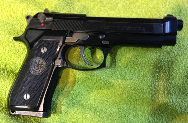 pistola  Beretta 92FS a gas scarrellante