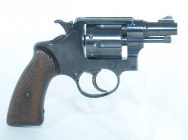 cerco revolver Bernardelli modello tascabile