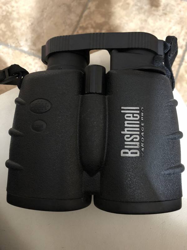 vendo binocolo telemetro bshnell Yardage pro 8x36