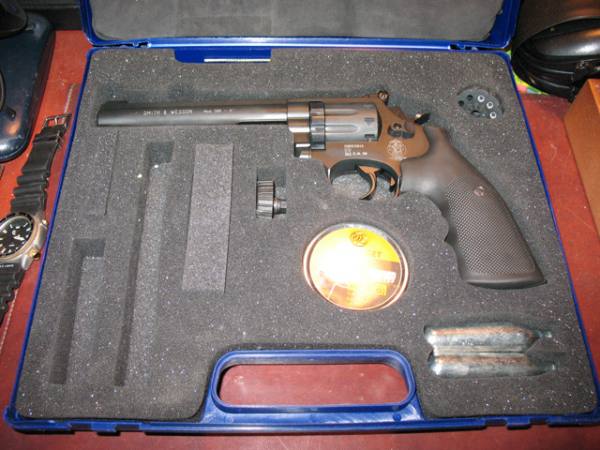UMAREX SMITH AND WESSON CAL. 4,5 CO2