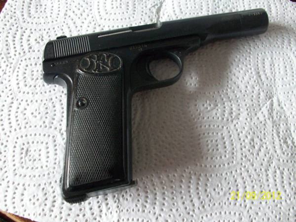 Semiauto Browning mod:10 canna lunga cal. 380 acp (9 corto)