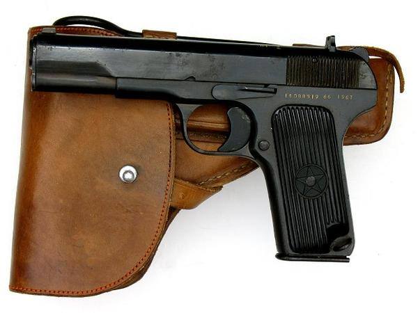 TOKAREV TT 30/ TT33