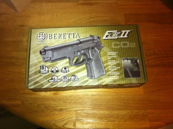 vendo pistola beretta elite 2 calibro 4,5 bb co2 NUOVA